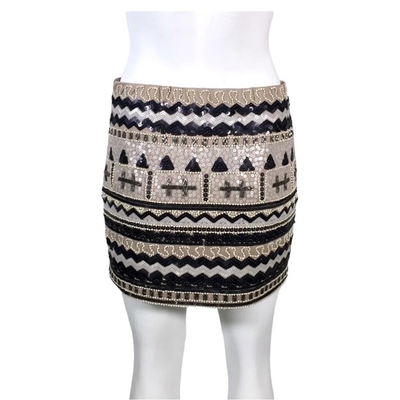 DejaVu Sequin Mini Skirt Beige Black & Ivory size Small - Picture 7 of 13